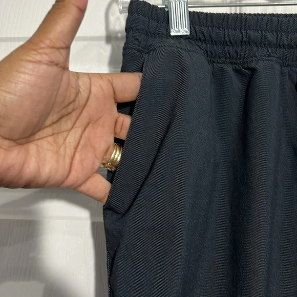 Hurley Nike Dri-Fit BOY'S XL Gray Joggers - Picture 5 of 8